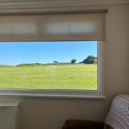 Chalet 40 Sandown Bay Holiday Centre Generous Money Off Ferry Crossings & Free Wifi Special Offer Until End Of June, September And Halloween Deals Now On Exteriör bild