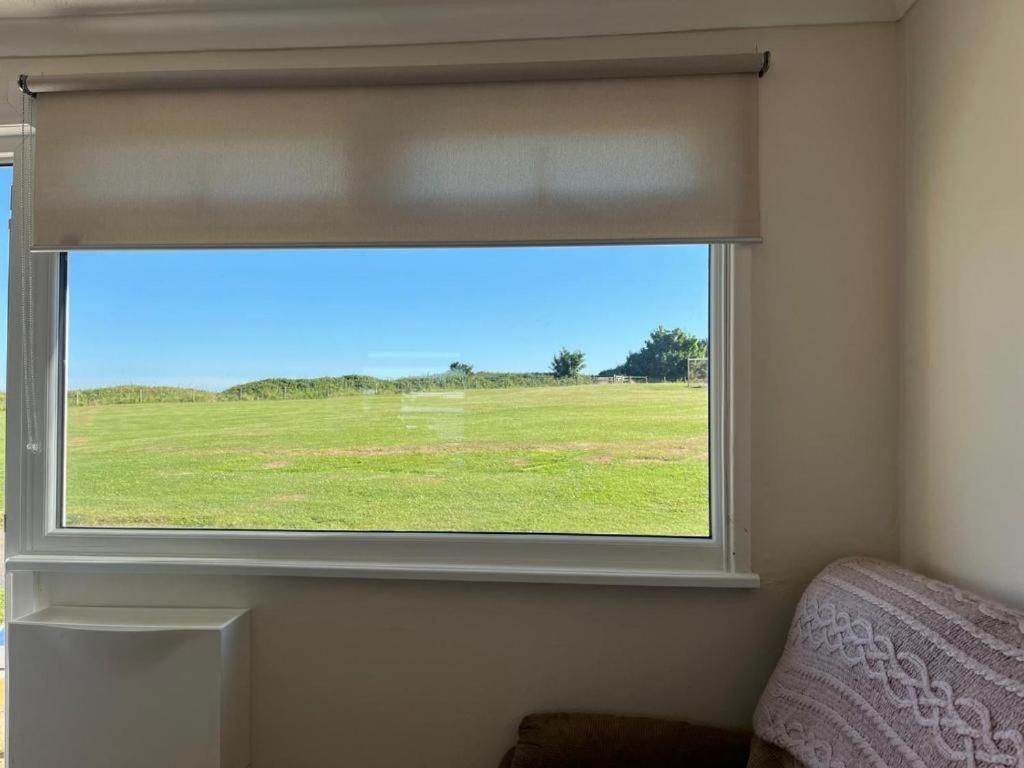 Chalet 40 Sandown Bay Holiday Centre Generous Money Off Ferry Crossings & Free Wifi Special Offer Until End Of June, September And Halloween Deals Now On Exteriör bild